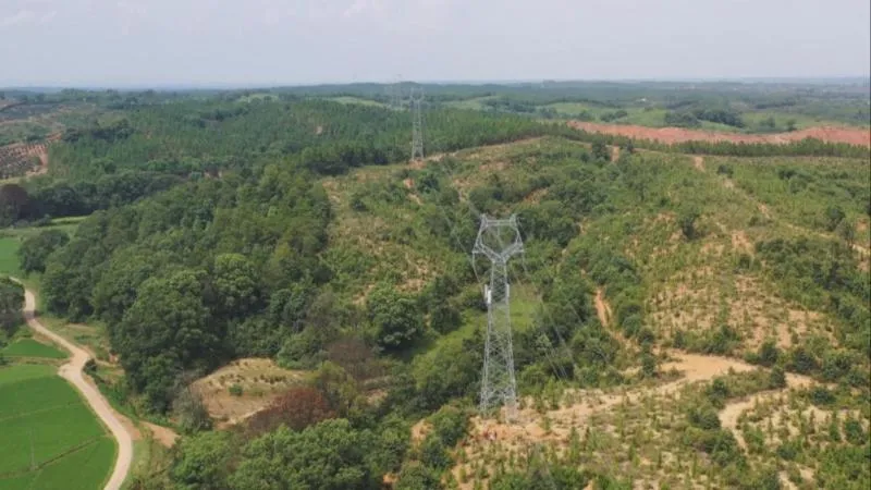 5G базова станция Споделена електрическа кула пусната в експлоатация